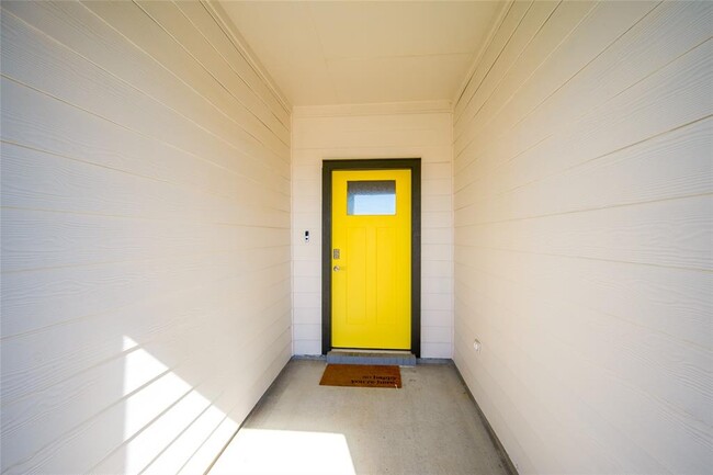Foto del edificio - 29710 Wilkerson Ln
