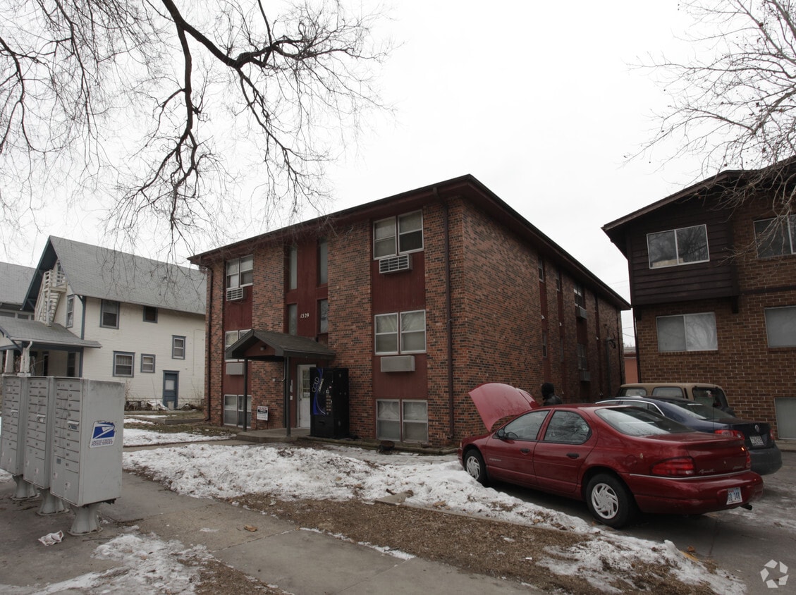 Building Photo - 1329 F St