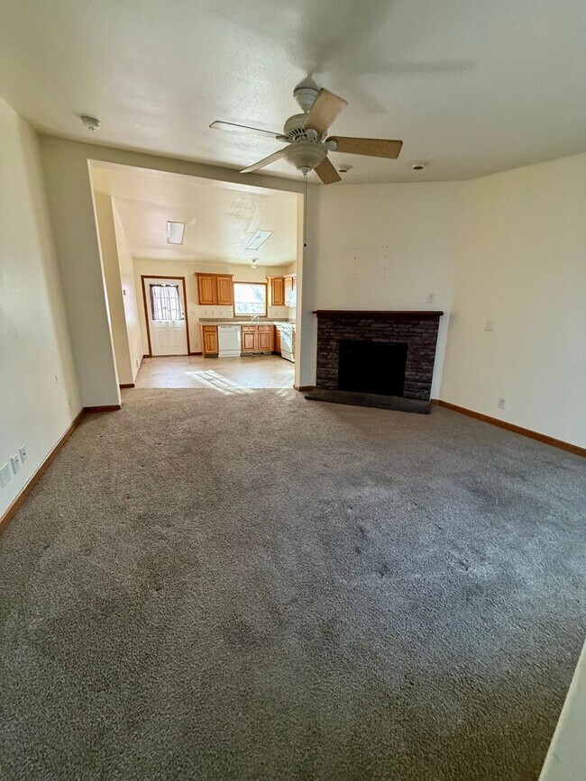 Foto del edificio - 3 Bedroom Home MILLIKEN