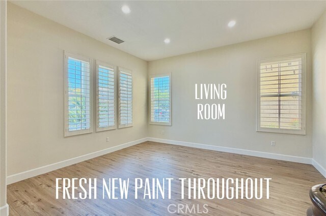 Foto del edificio - 2566 Pearblossom St