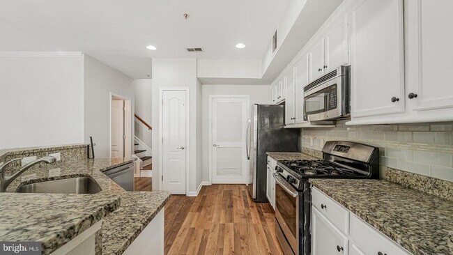 Foto del edificio - 4888 Dane Ridge Cir