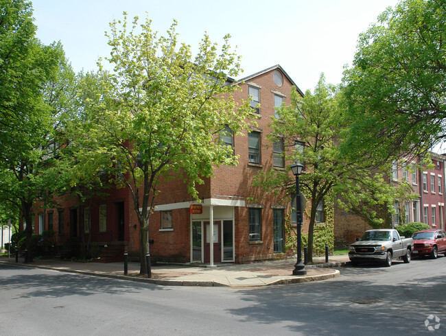 Building Photo - Historic Pastures Mansions