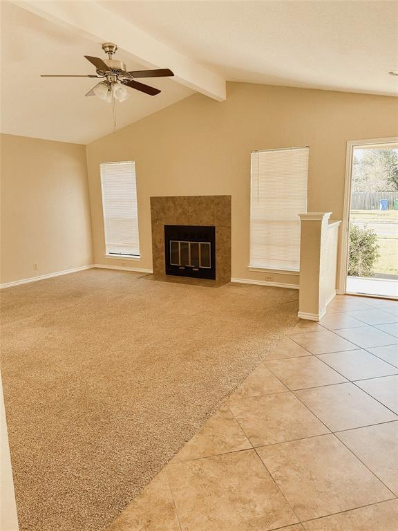 Foto del edificio - 812 Primrose Ln
