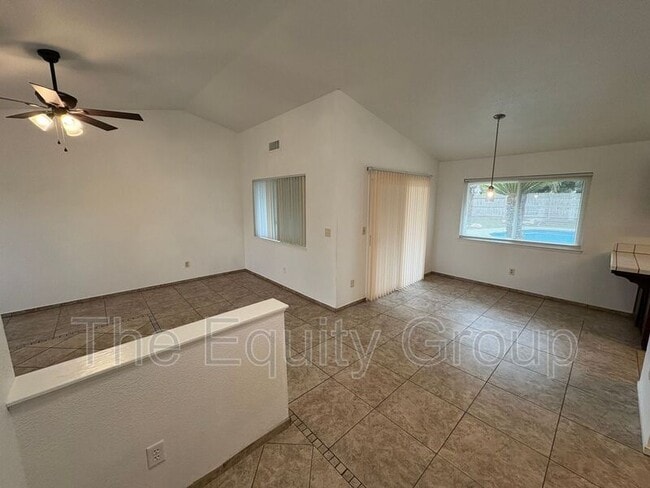 Building Photo - 1195 Santa Cruz Ave