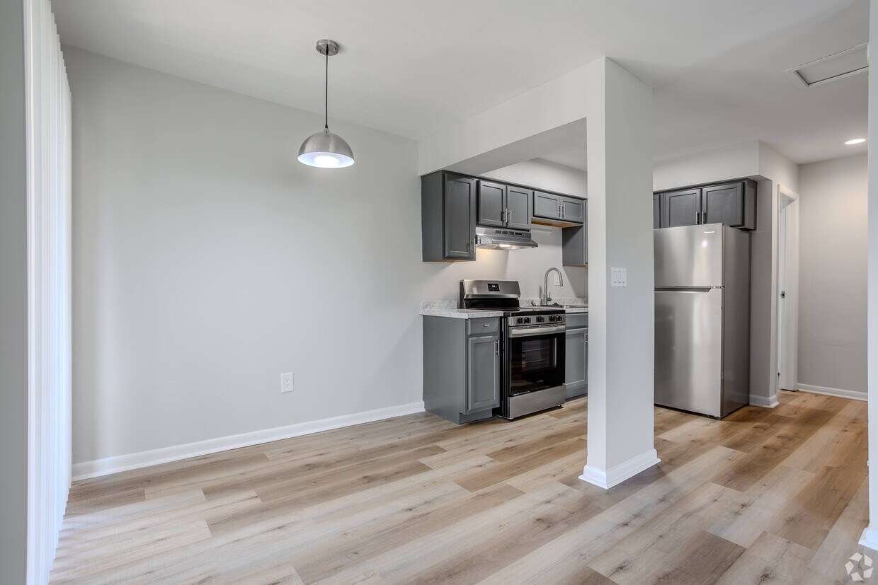 Foto principal - Commons At Waters Edge