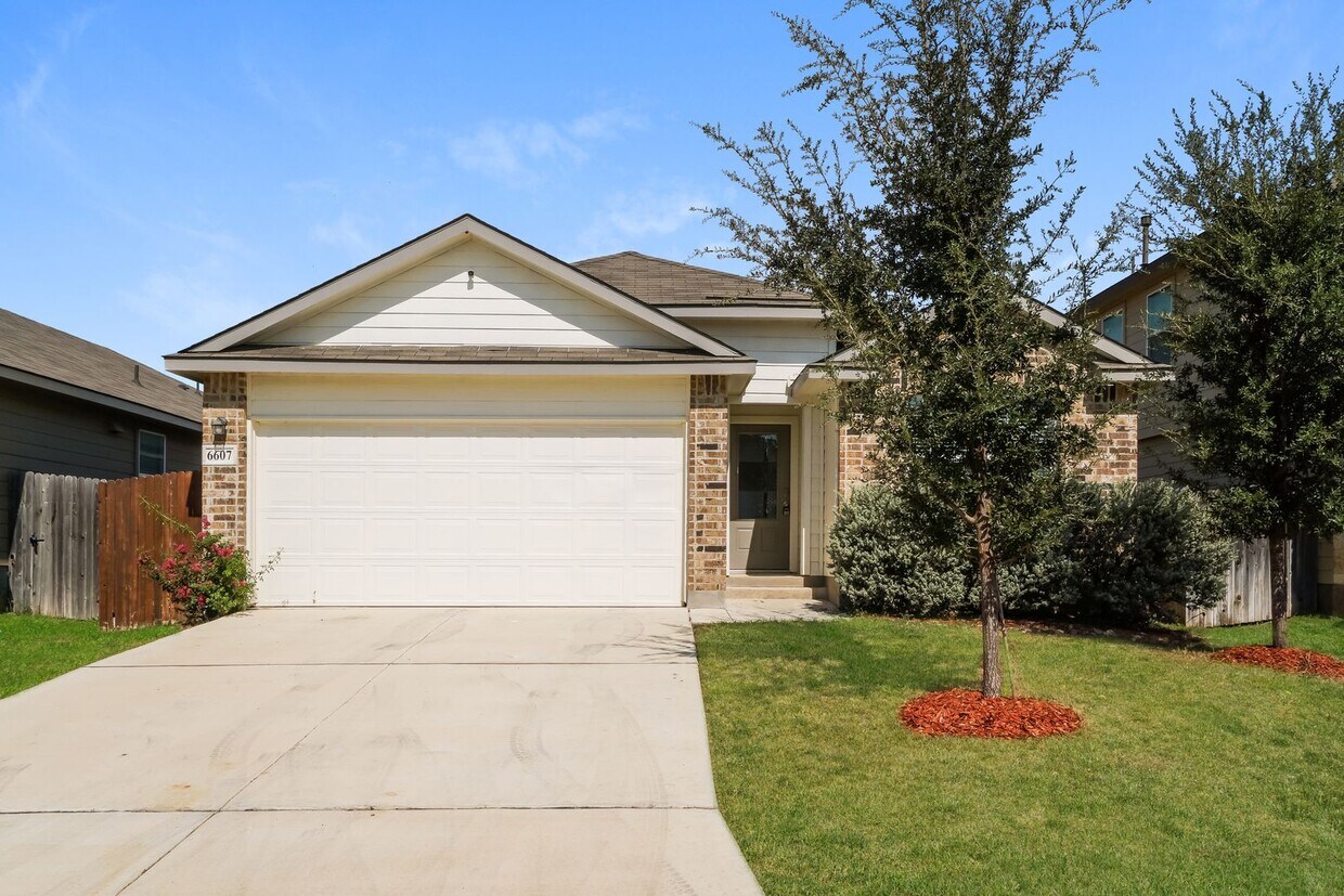 Primary Photo - First time rental- 3 bedrooms- within 12 m...