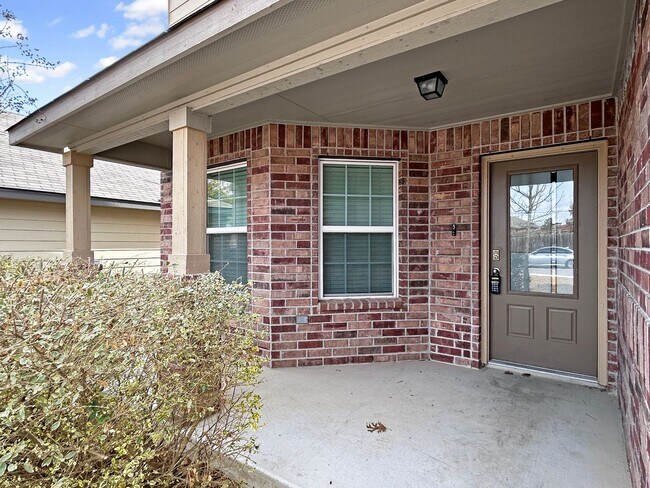 Building Photo - Spacious Valley Ranch 4/2.5 (2,324 SF) w/ Loft/Game Room