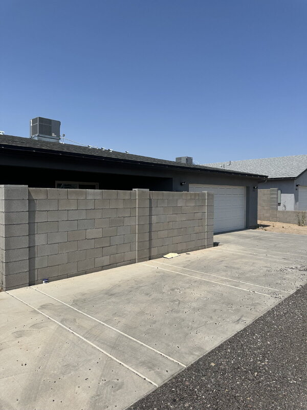 Foto del edificio - 2531 E Broadway Rd