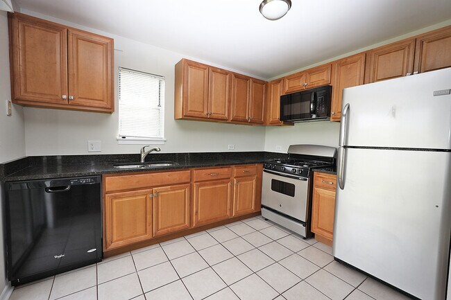 Foto del edificio - 29 N Park Boulevard Unit H