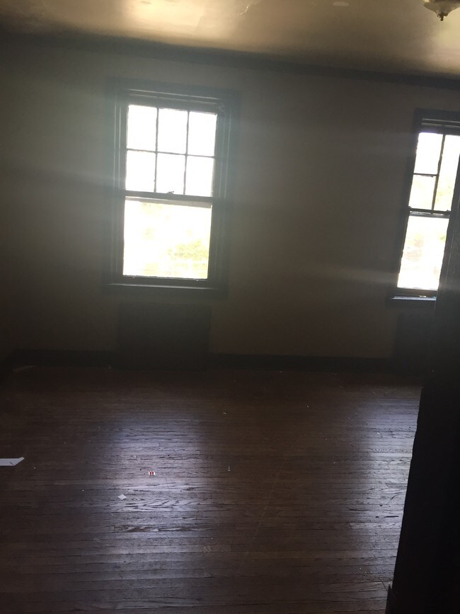 Foto del edificio - 3377 Parkview Ave