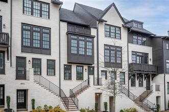 Building Photo - 6655 Sterling Dr