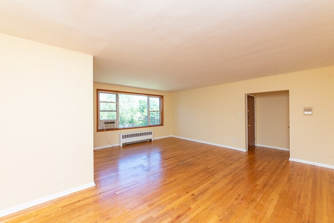 Foto del edificio - 2625 W Fitch Ave