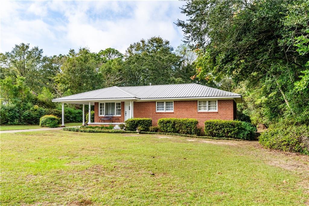 Foto principal - 304 Dogwood Dr