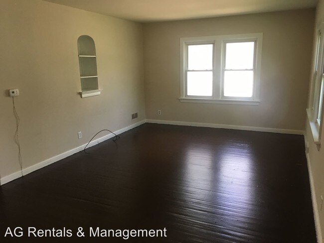 Foto del edificio - 3 br, 1 bath House - 718 E Rudisill Blvd