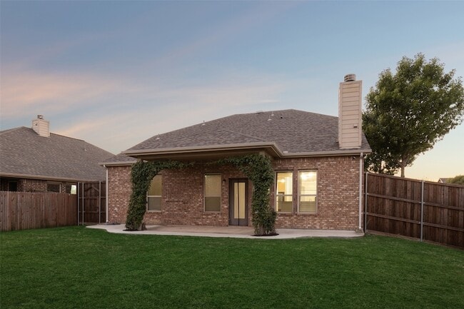 Photo - 5001 Bluewater Dr House