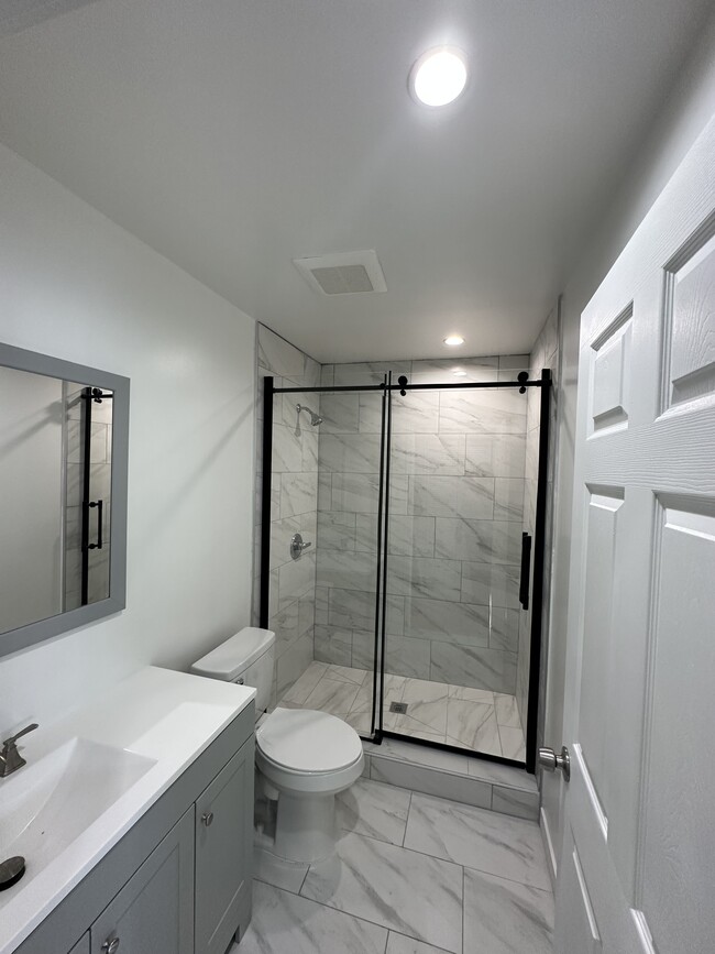 Building Photo - 4140 Tuller Ave