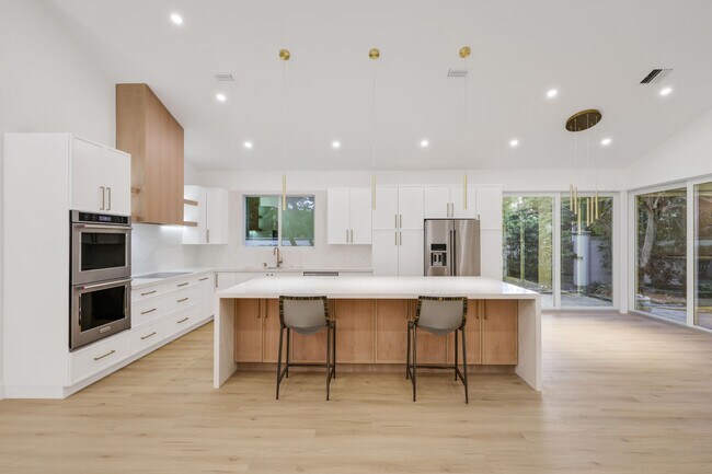 Foto del edificio - 5537 NW 21st Way