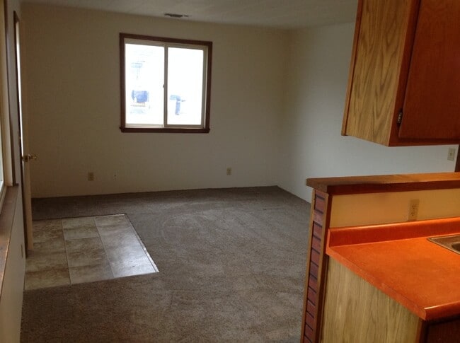 Building Photo - 3302 Miller Rd