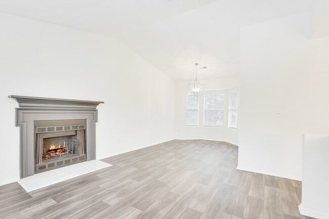 Building Photo - 5410 Forest Downs Cir