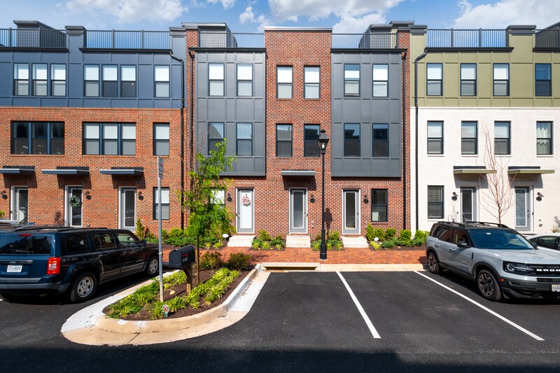 5266 Old Main St Unit B, Henrico, VA 23231 Condo for Rent in Henrico