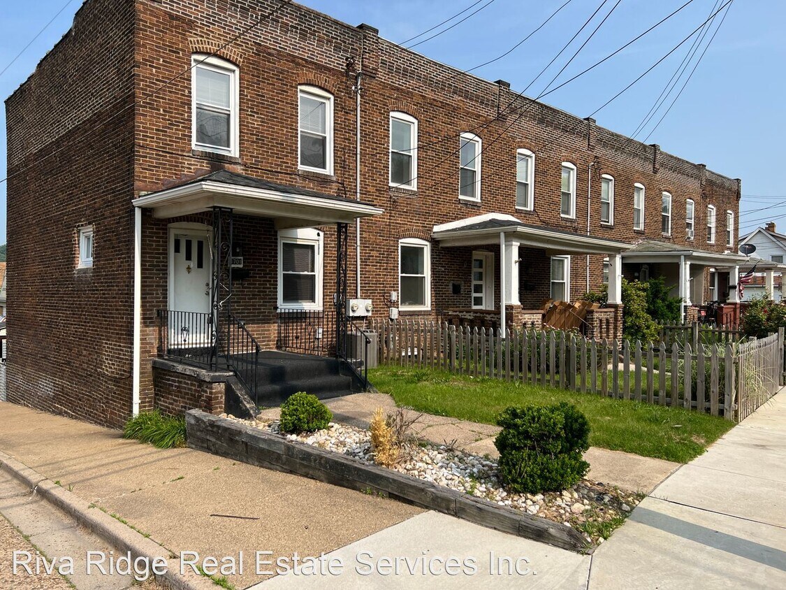 Primary Photo - 2 br, 1 bath House - 1701 Beaver Road