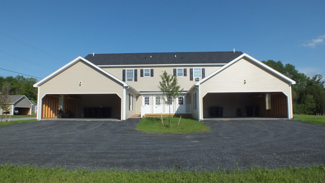 Foto principal - 36 Rudd Farm Rd