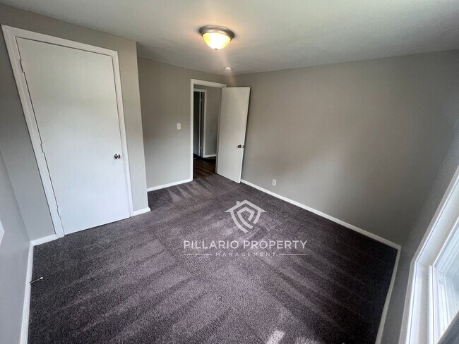 Building Photo - Cozy 2bd/1ba Located in Warren Township Av...