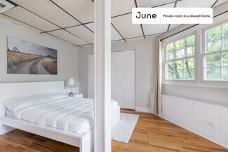 Building Photo - Room in Shared 4 bed/2 bath home