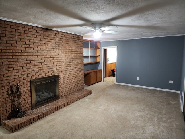 Building Photo - 4715 Parris Bridge Rd