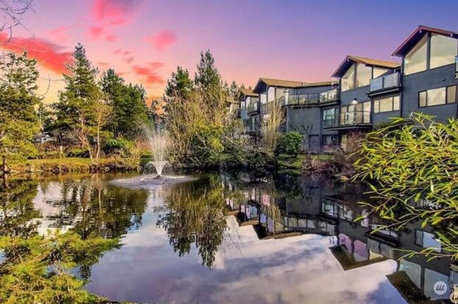 Beautiful 2 bed, 1 bath Shoreline Condo, $2000/mo. - Beautiful 2 bed, 1 bath Shoreline Condo, $2000/mo.