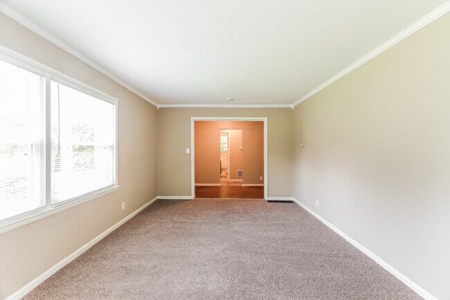 Foto del edificio - 109 Howle Ave