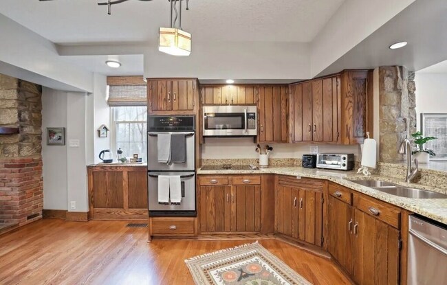 Foto del edificio - 1444 Blue Jay Rd