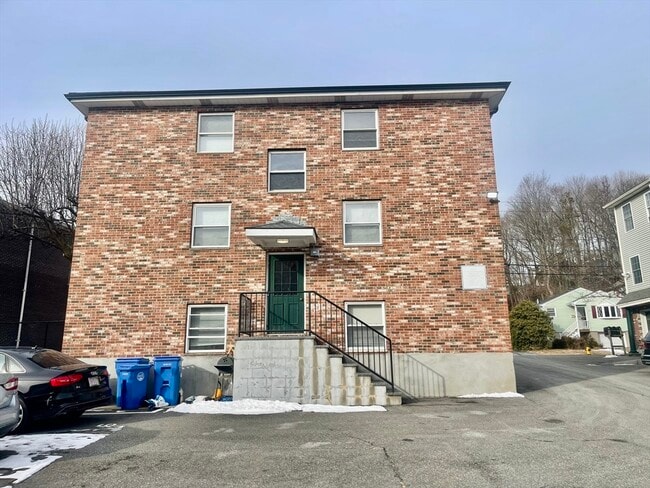 Foto del edificio - 304 College Farm Rd