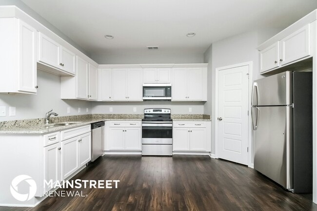Building Photo - 705 Mitscher Dr