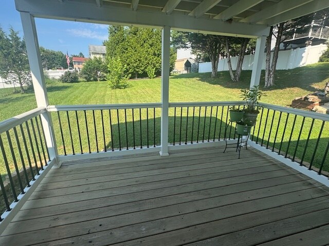 Foto del edificio - 1175 Brook Ct