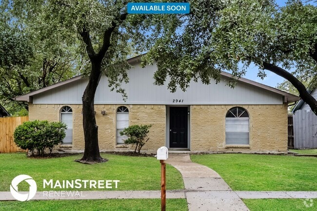 Building Photo - 2941 Rolling Hills Dr