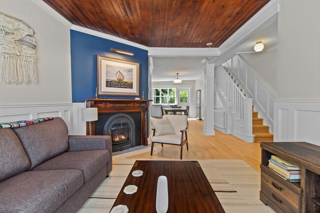 Building Photo - 3 Victoria St