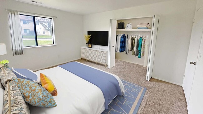 Building Photo - Autumn Ridge