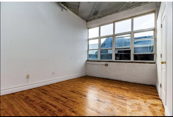 Building Photo - 1086 Flushing Ave