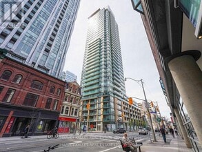 Building Photo - 18 Yorkville Ave