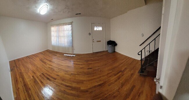 Building Photo - 3619 Sullivan Ave
