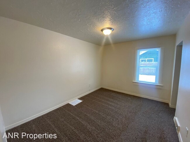 Building Photo - 2 br, 1 bath House - 1341 N Harrison