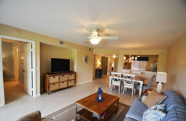 Building Photo - ***SAPPHIRE LAKES***SEASONAL RENTAL***FULL...
