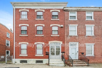 Building Photo - 212 E Broad St