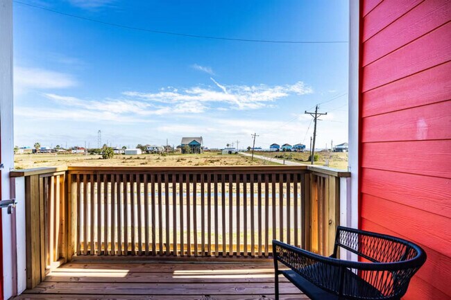 Building Photo - 920 17th St