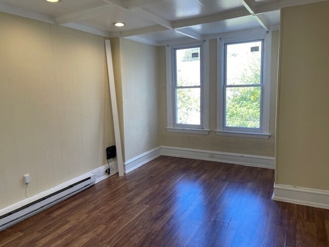 Building Photo - 4211 W Girard Ave