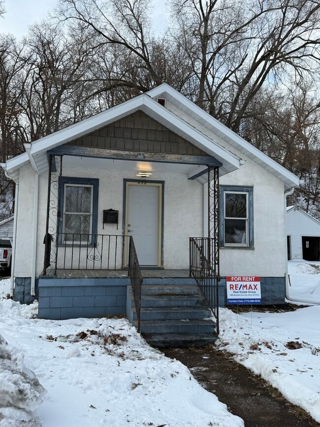 Building Photo - 232 Ferry St