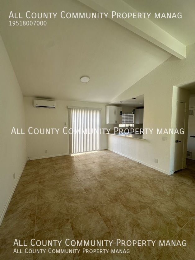 Building Photo - UPGRADED 2 Bed, 1.5 Bath Apartment in 29 P...