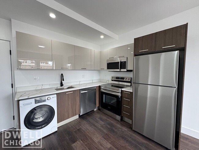 Foto del edificio - 5600 N Ashland Ave