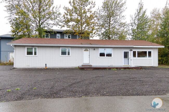 Building Photo - 213 Yukon Dr